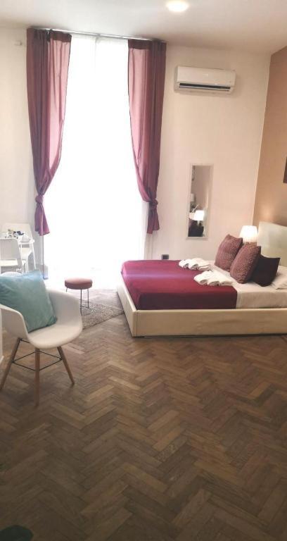 Domus Luigi Leone 2 Bed & Breakfast Napoli Dış mekan fotoğraf
