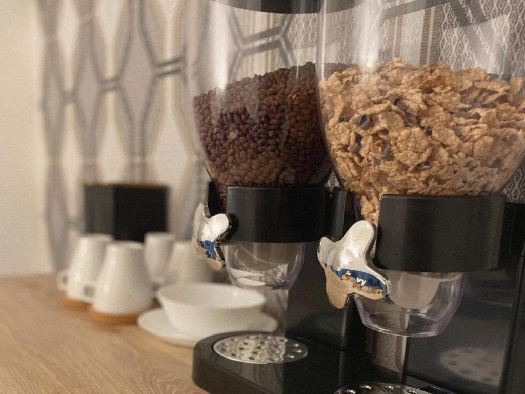 Domus Luigi Leone 2 Bed & Breakfast Napoli Dış mekan fotoğraf